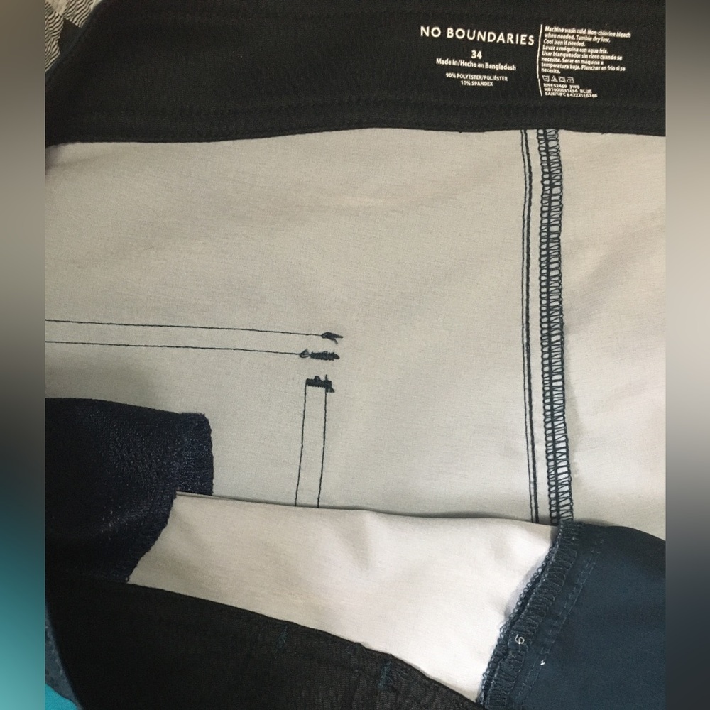 Mens Tropical Surf 🏄♂️ shorts - Picture 8 of 10
